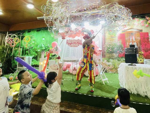 Giá Thuê Chú Hề Tạo Hình Bong Bóng Tại Quận 9. Ảnh 4 Giá Thuê Chú Hề Tạo Hình Bong Bóng Tại Quận 9. Ảnh 4